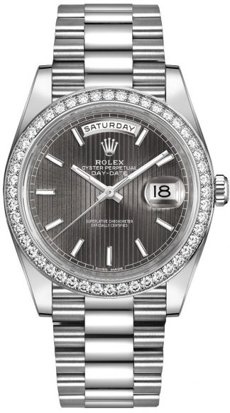 replique Montre Homme Rolex Day-Date 40 Cadran Rhodium Foncé 228349RBR