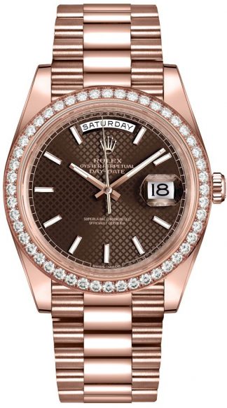 replique Montre homme Rolex Day-Date 40 Everose en or 18 carats 228345RBR